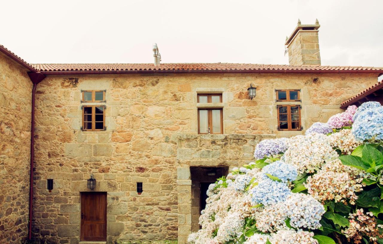 Monasterio Y Pension De Moraime Exterior foto