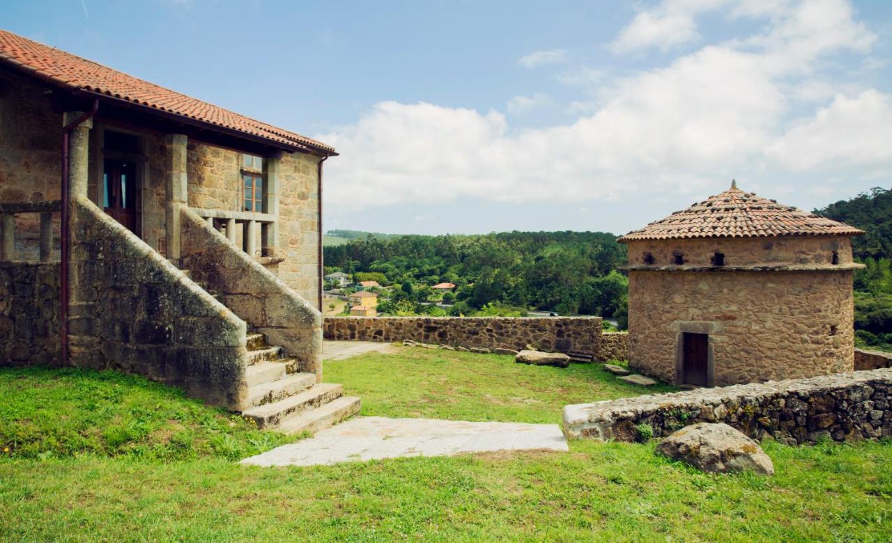 Monasterio Y Pension De Moraime Exterior foto